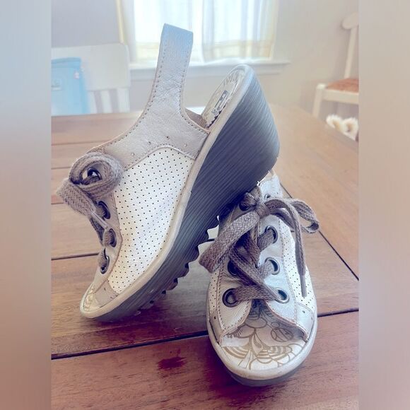 FLY LONDON Stylish Women's Wedge Sandals; Size 37 is US 6.5-7 - Picture 15 of 16